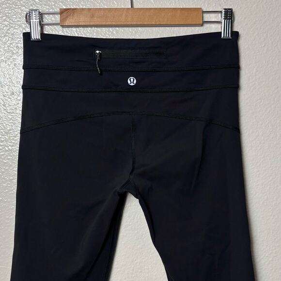 Lululemon Leggings women's size 6 Inspire Crop Luxtreme four-way stretch Black - Picture 14 of 16